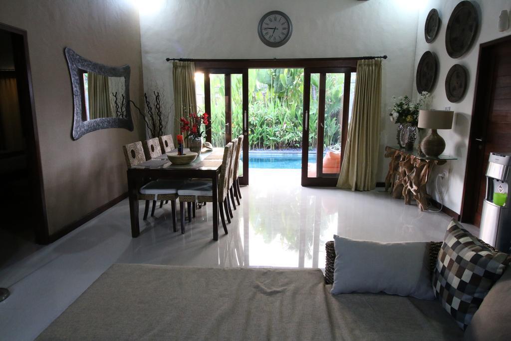 Exquisito Villa Denpasar Exterior foto